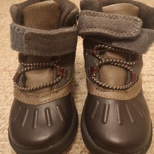 Carter's Size 6 Brown Boots